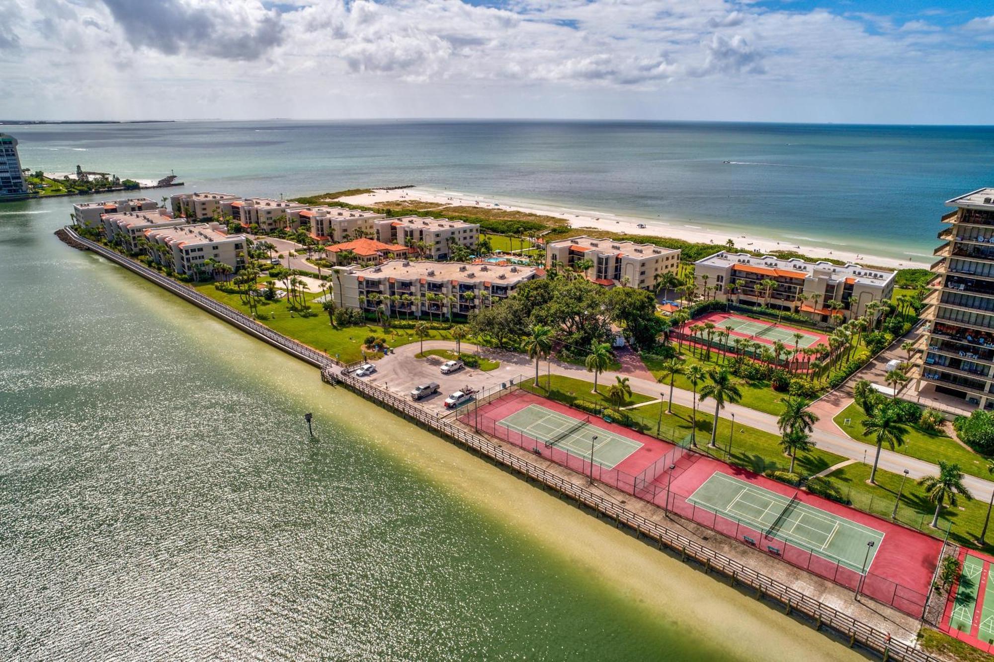 Land'S End 10-303 Beach Front - Premier Villa St. Pete Beach Dış mekan fotoğraf